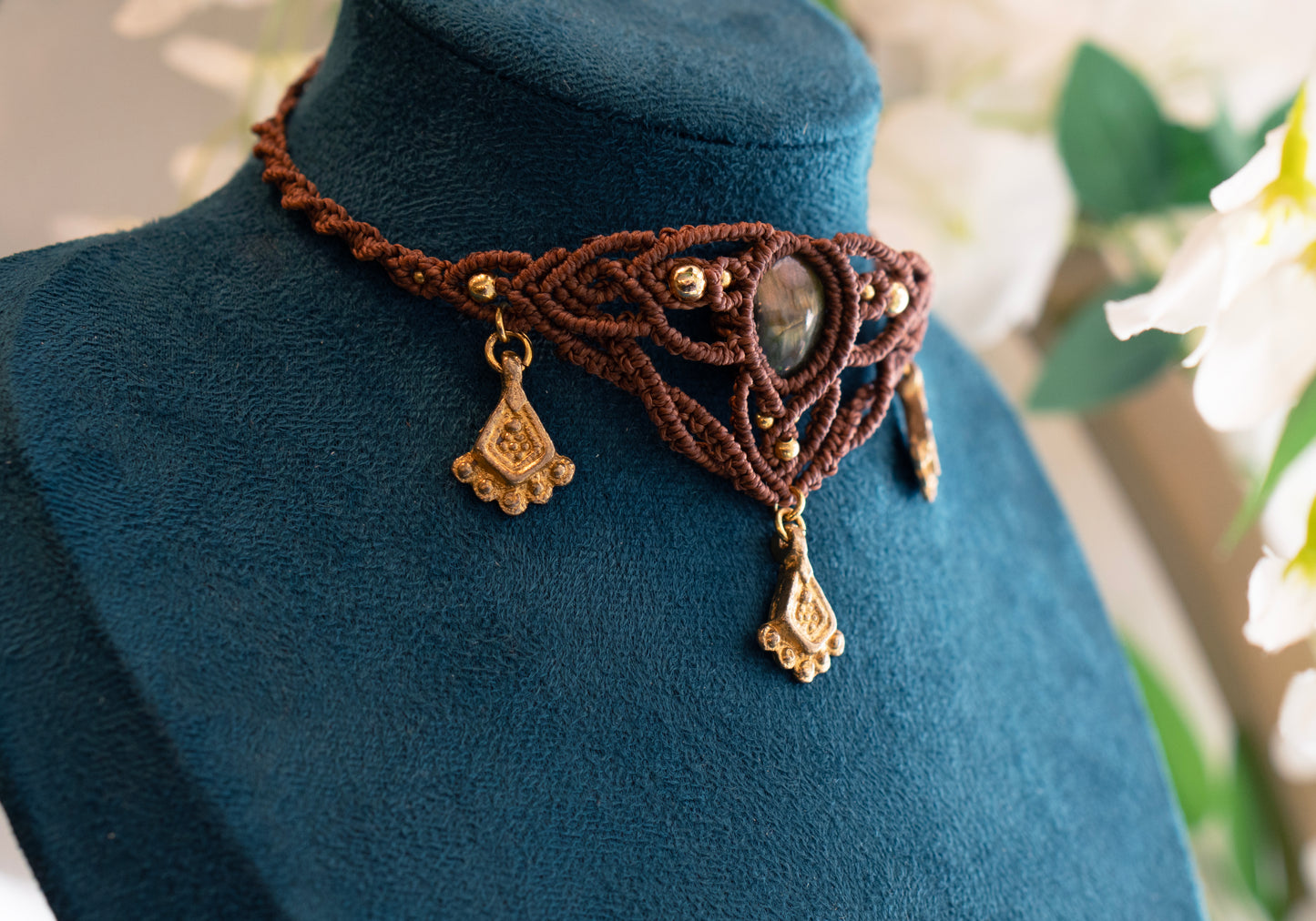 Gaia Choker