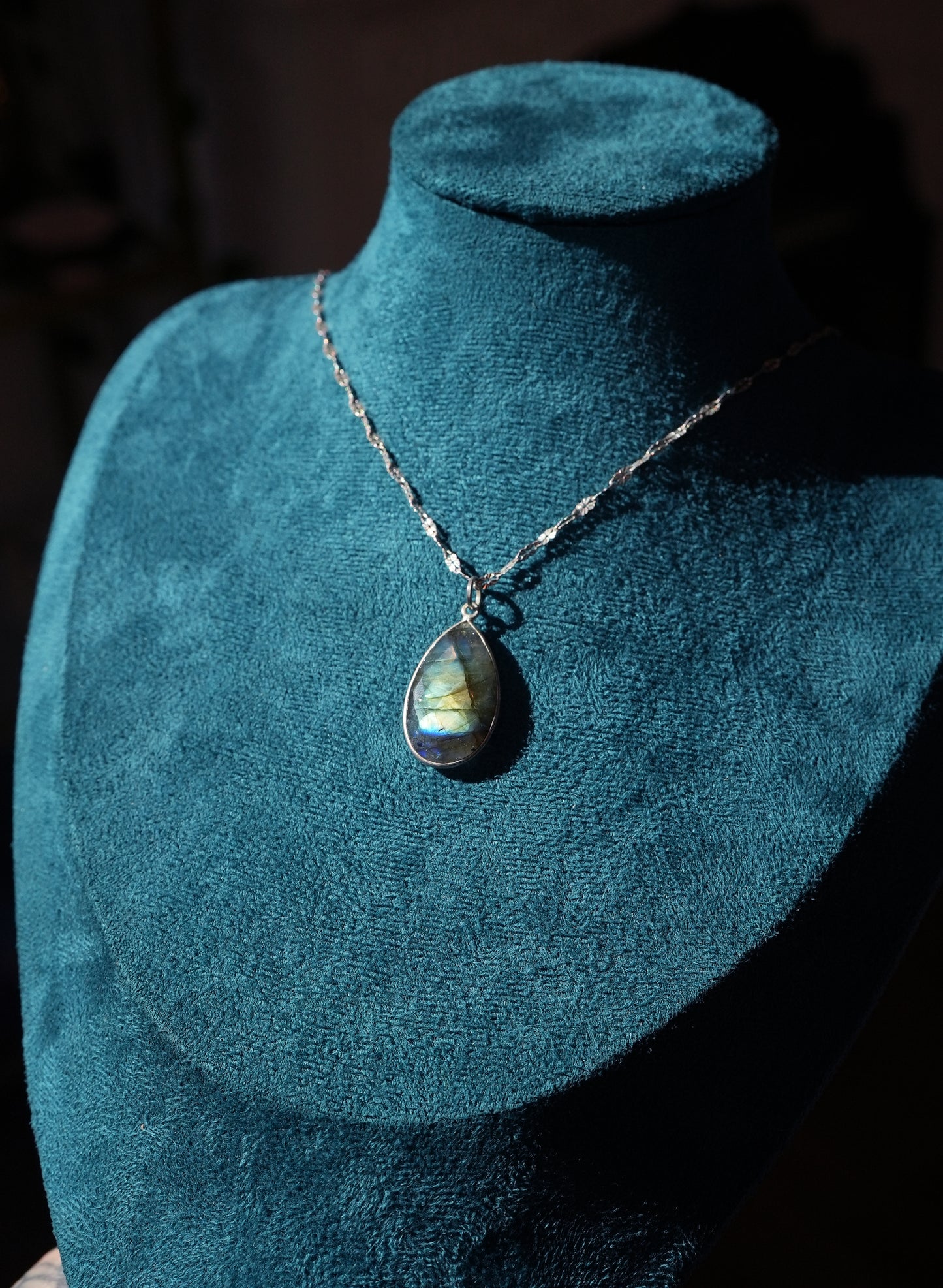 Silver Labradorite Necklace