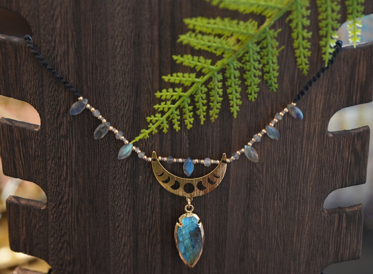 Labradorite Macrame' Moonphase Necklace