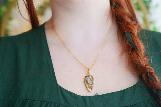 Labradorite Arrow Gold Necklace