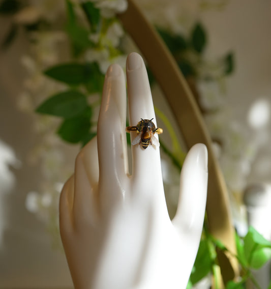 Bee Ring