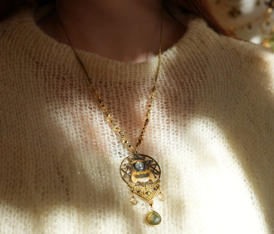 Bumble Bee Talisman