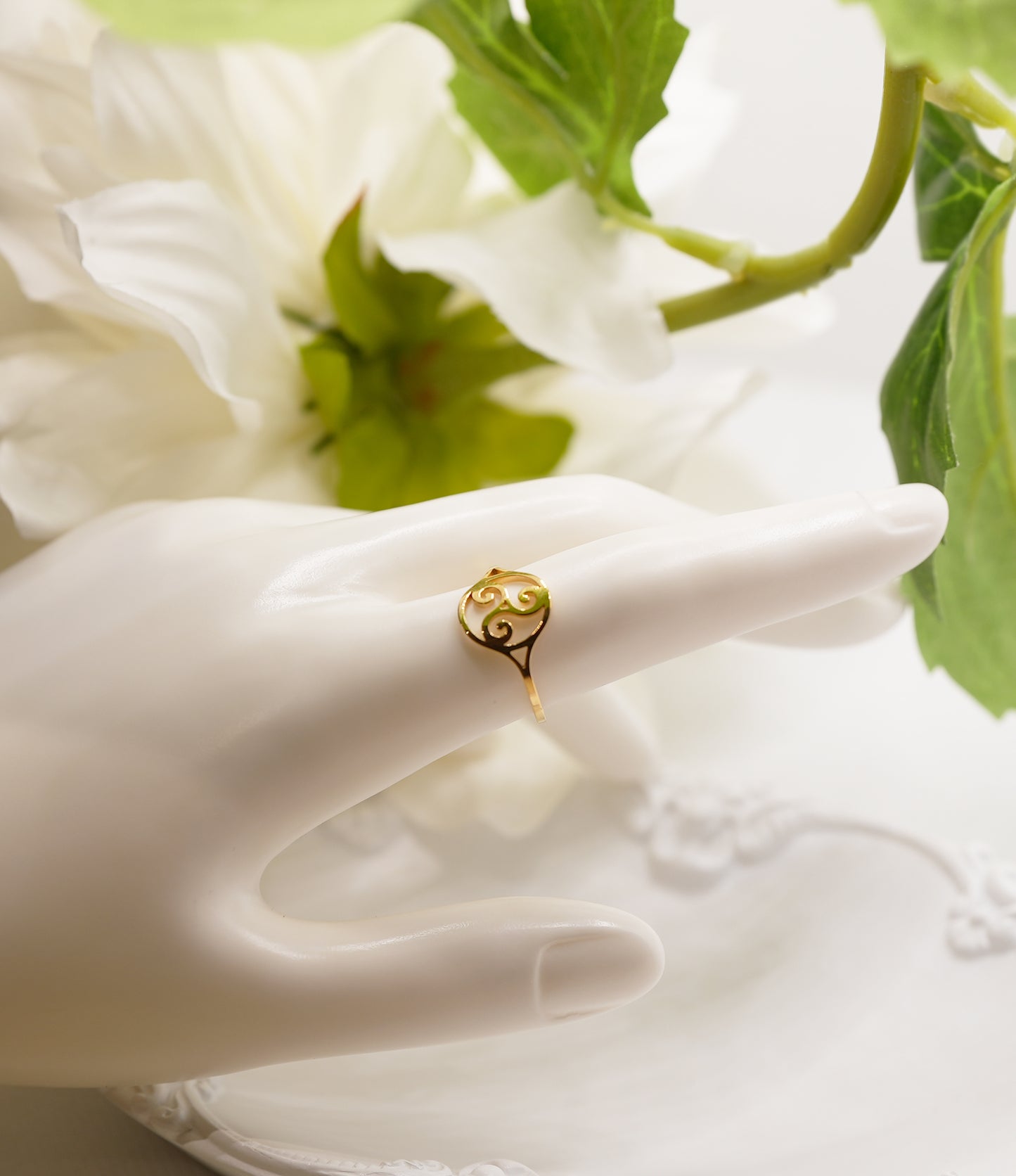 Triquetra Celtic Ring